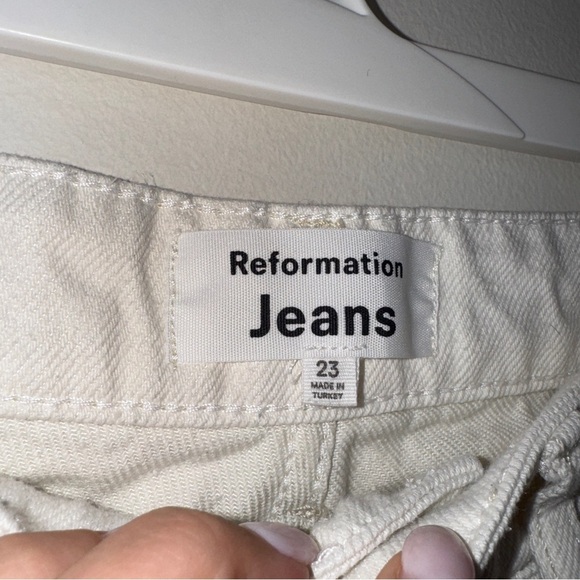 Reformation Wilder High Rise Wide Leg Jeans White/Cream 23 - Picture 6 of 8